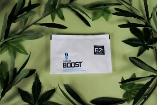 Regulator wilgotności Nawilżacz do suszu CBD THC 2w1 Integra Boost 62% 67g